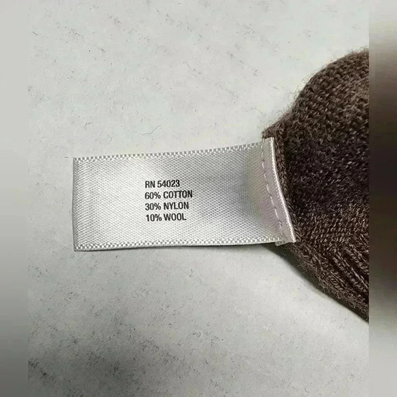 GAP MEN'S V-NECK SWEATER, LARGE - Picture 12 of 16